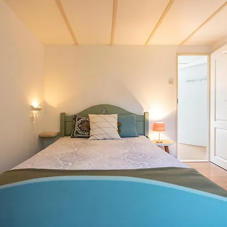 84, Gelegen In Het Rustige&bosrijke Oisterwijk! Met Privétuin *