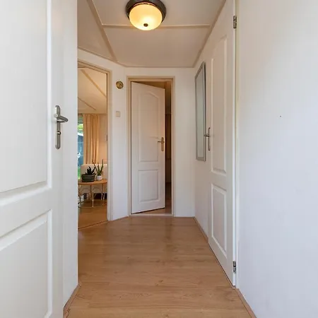 Chalet 84, Gelegen In Het Rustige & Bosrijke Oisterwijk! Met Privetuin