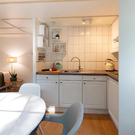 84, Gelegen In Het Rustige & Bosrijke Oisterwijk! Met Privetuin Chalet Oisterwijk