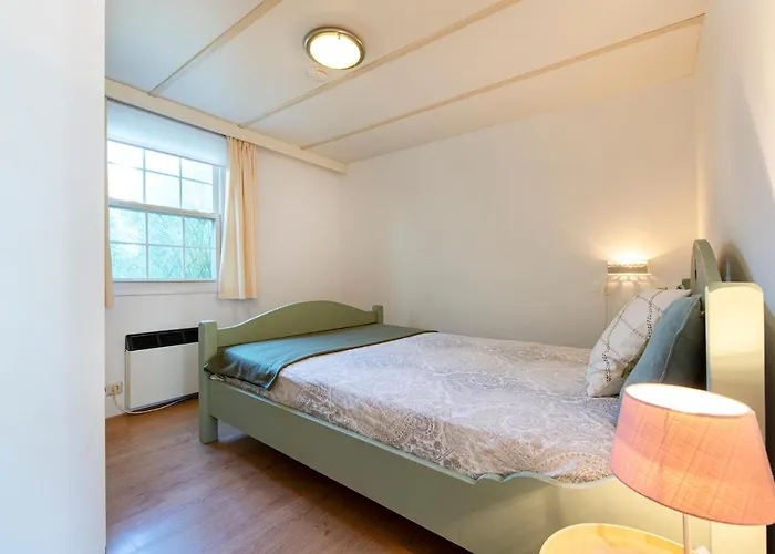 Σαλέ 84, Gelegen In Het Rustige & Bosrijke Oisterwijk! Met Privetuin *