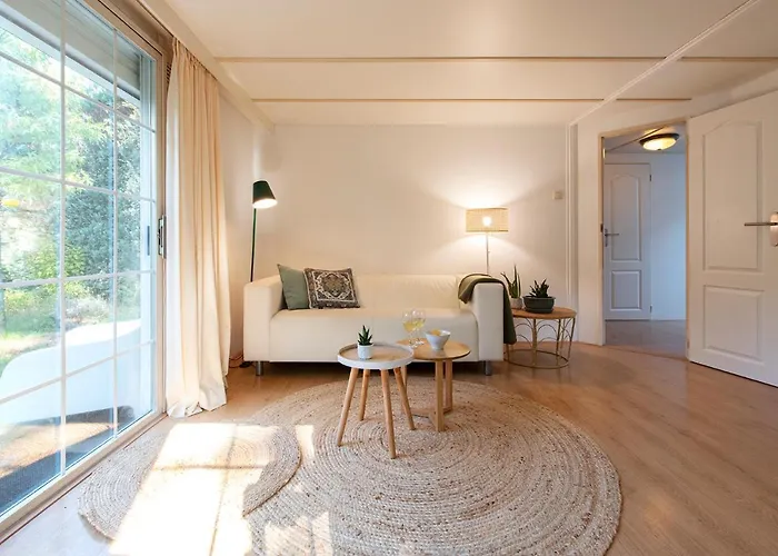 84, Gelegen In Het Rustige & Bosrijke Oisterwijk! Met Privetuin Oisterwijk