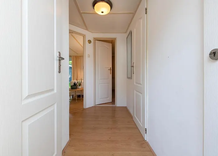 Σαλέ 84, Gelegen In Het Rustige & Bosrijke Oisterwijk! Met Privetuin