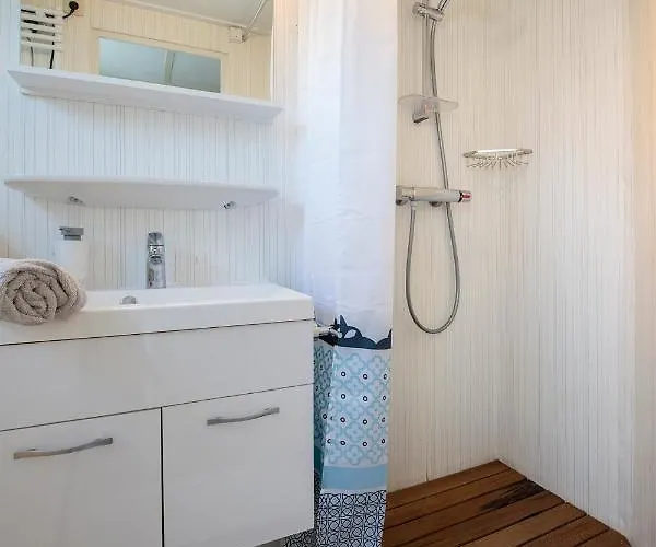 84, Gelegen In Het Rustige & Bosrijke Oisterwijk! Met Privetuin * Oisterwijk