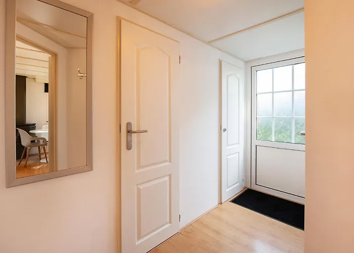 Σαλέ 84, Gelegen In Het Rustige & Bosrijke Oisterwijk! Met Privetuin