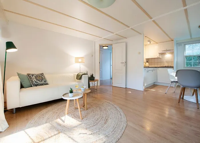 84, Gelegen In Het Rustige & Bosrijke Oisterwijk! Met Privetuin Oisterwijk